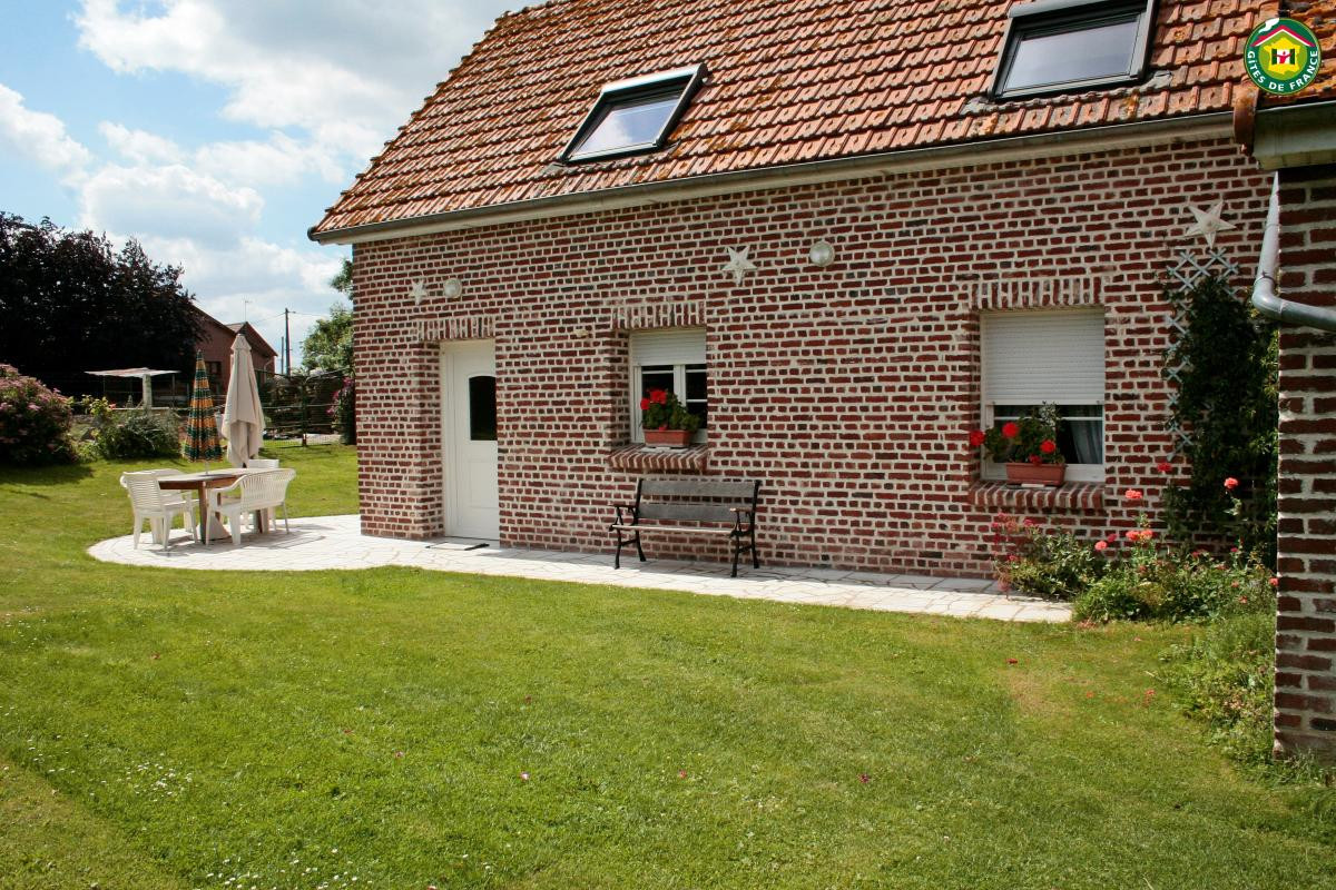 photo 0
